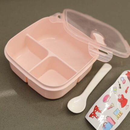 لانش بوكس بلاستيك مع ملعقة بتصميم مربع حجم 14.5×14.5 سم لون زهري