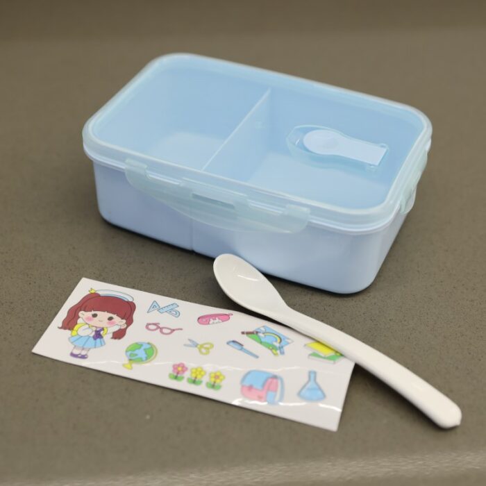 ⁦لانش بوكس بلاستيك مع ملعقة حجم 16.5×11 سم لون أزرق⁩ - الصورة ⁦4⁩