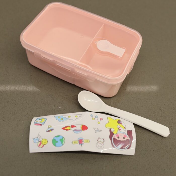 ⁦لانش بوكس بلاستيك مع ملعقة حجم 16.5×11 سم لون زهري⁩ - الصورة ⁦2⁩