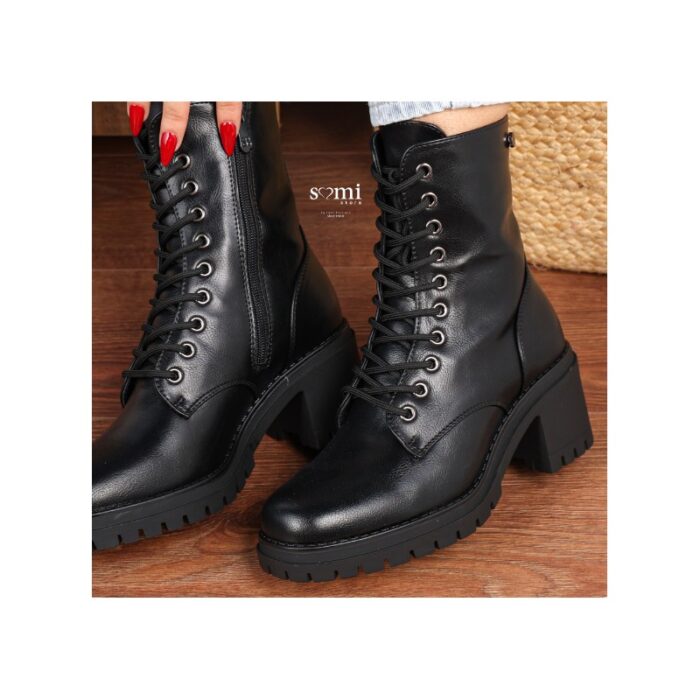 1033753257_67dc7251f407b بسطار للنساء لون أسود من Sami Boutique - الصورة 1