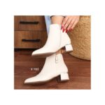 ⁦جزمة مع كعب للنساء لون اوف وايت من Sami Boutique⁩ - الصورة ⁦2⁩