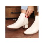 ⁦جزمة مع كعب للنساء لون اوف وايت من Sami Boutique⁩ - الصورة ⁦3⁩