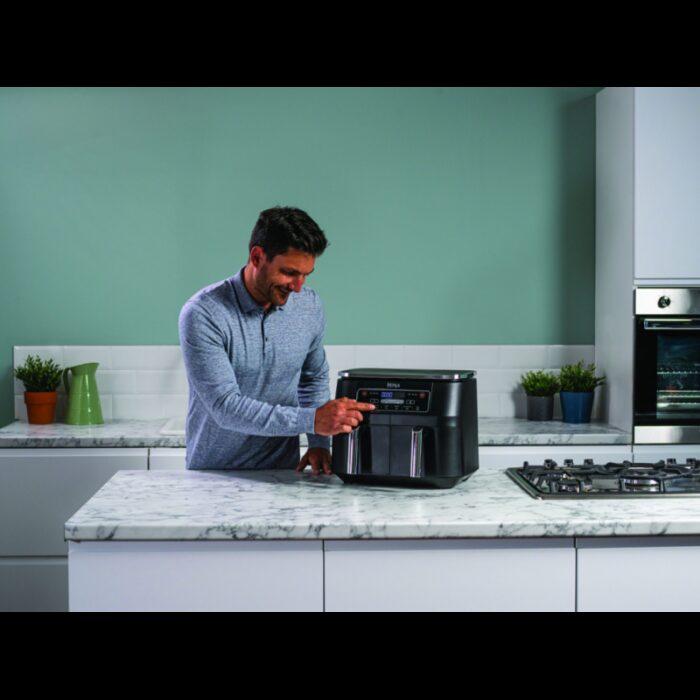 ⁦Ninja Foodi Dual Zone Air Fryer- AF300EU-مقلى هوائي من نينجا بجارورين سعة 7.6 لتر⁩ - الصورة ⁦15⁩