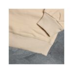 ⁦بلوزة فوتر مُبطنة للأطفال لون بيج فاتح⁩ - الصورة ⁦5⁩