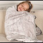 ⁦حرام فرو للأطفال حجم 96×110 سم لون رمادي⁩ - الصورة ⁦2⁩