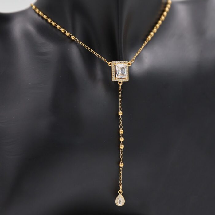 ⁦سلسال ذهبي بتصميم زركون أبيض على شكل مستطيل⁩ - الصورة ⁦3⁩