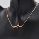 ⁦سلسال ذهبي بتصميم حب⁩ - الصورة ⁦2⁩