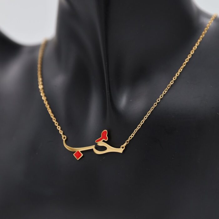 ⁦سلسال ذهبي بتصميم حب⁩ - الصورة ⁦2⁩