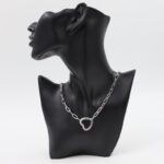 سلسال فضي بتصميم جنزير وقلب