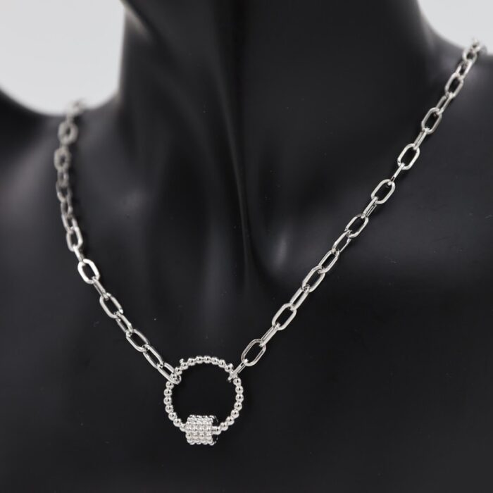 ⁦سلسال فضي بتصميم جنزير ودائرة⁩ - الصورة ⁦2⁩