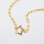 ⁦سلسال ذهبي بتصميم جنزير ونجمة زركون ملون⁩ - الصورة ⁦3⁩