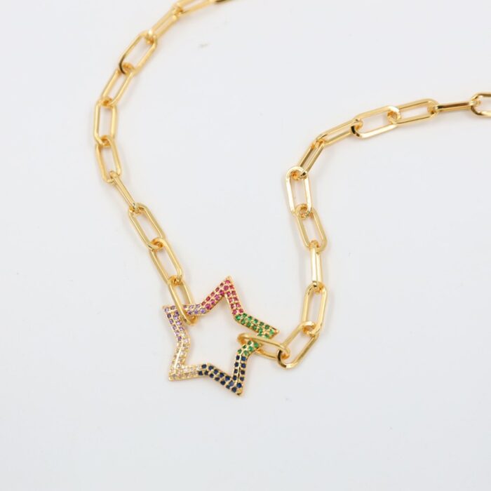 ⁦سلسال ذهبي بتصميم جنزير ونجمة زركون ملون⁩ - الصورة ⁦3⁩