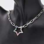 ⁦سلسال فضي بتصميم نجمة زركون ملون⁩ - الصورة ⁦2⁩