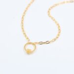 ⁦سلسال ذهبي بتصميم جنزير و دائرة⁩ - الصورة ⁦3⁩