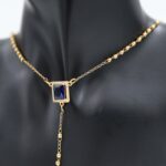 ⁦سلسال ذهبي بتصميم زركون مستطيل كحلي⁩ - الصورة ⁦2⁩