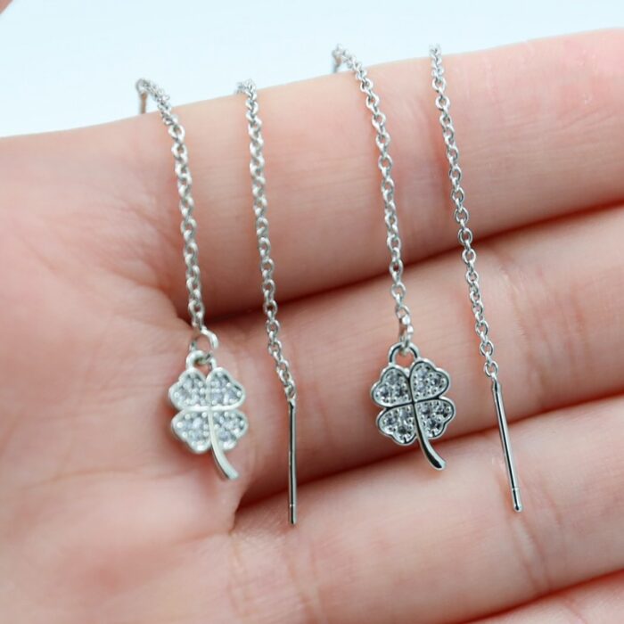 1033753743_67dc75a415543 حلق فضي بتصميم وردة - الصورة 1