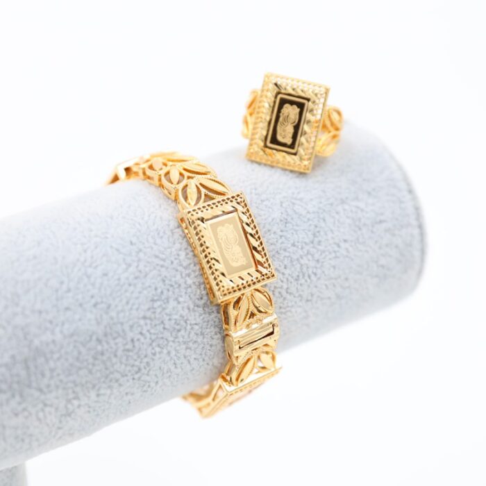 1033753747_67dc75a6a2e3b طقم قطعتين سوار بلدي مع خاتم لون ذهبي - الصورة 1