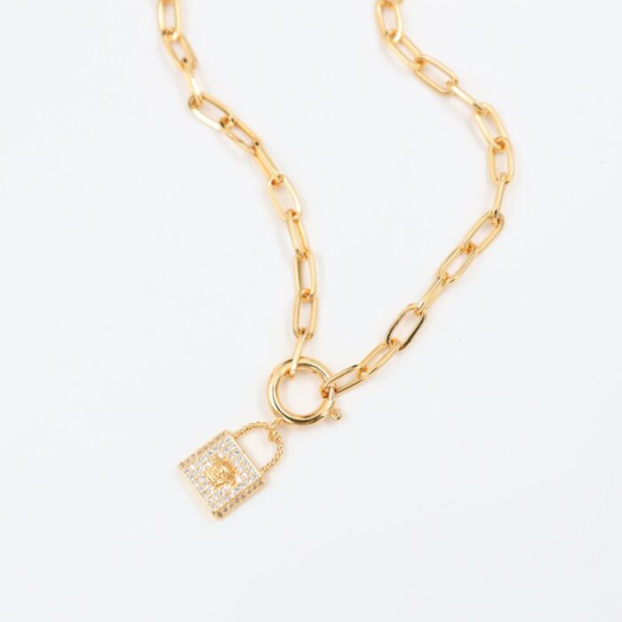 ⁦سلسال ذهبي بتصميم جنزير ودائرة زركون أبيض⁩ - الصورة ⁦3⁩