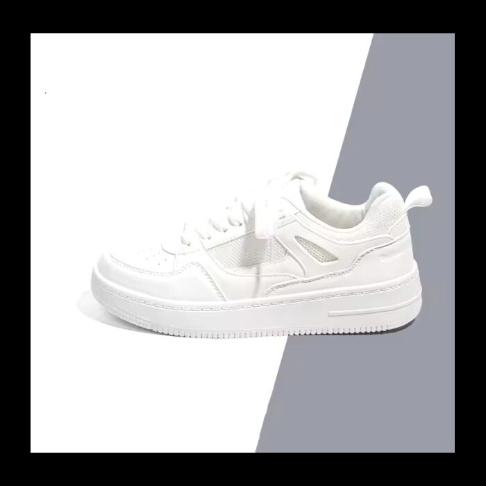 1033753899_67dc7690c6b98 حذاء جلد سبورت للنساء لون أبيض - الصورة 1