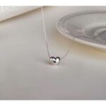 سلسال فضي بتصميم قلب فضي عيار 925