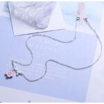 ⁦سلسال فضي على شكل وردة لون زهري عيار 925⁩ - الصورة ⁦3⁩