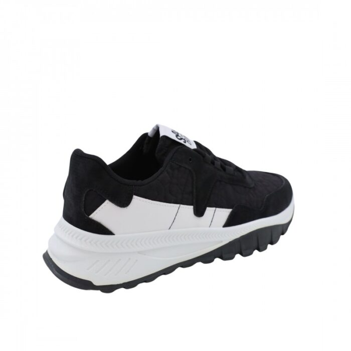 ⁦حذاء فاشن سبورت برباط للرجال لون أسود ونعل أبيض⁩ - الصورة ⁦5⁩