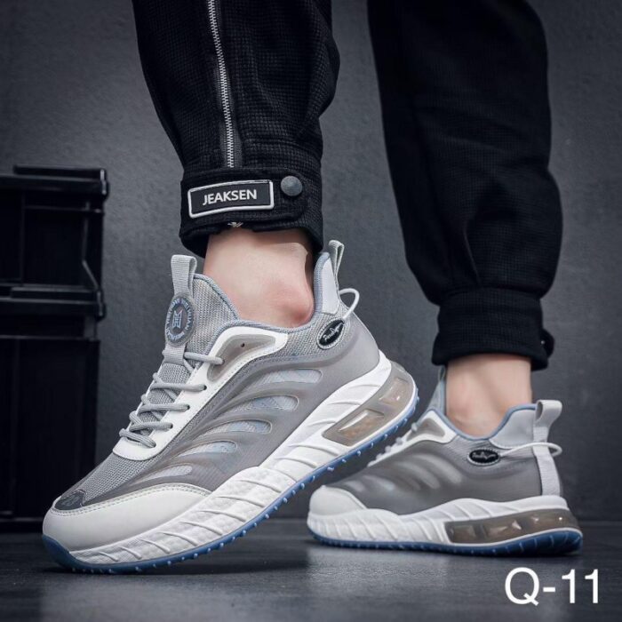 1033754191_67dc784db6c9f حذاء فاشن جلد سبورت للرجال لون رمادي وأبيض - الصورة 1