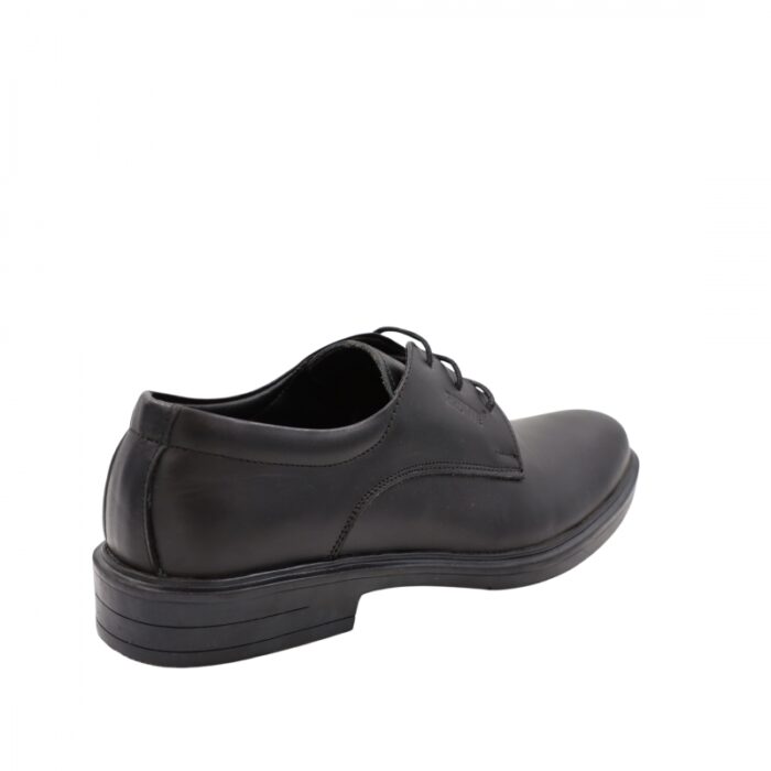 ⁦حذاء جلد طبيعي برباط للرجال لون أسود⁩ - الصورة ⁦4⁩