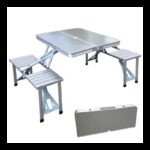 طاولة الرحلات المتنقلة قابلة للطي مع مقاعد داخلية