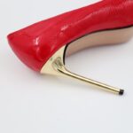 ⁦كندرة كعب عالي مسمار للنساء لون أحمر⁩ - الصورة ⁦5⁩