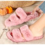 ⁦شبشب فرو بتصميم حزامين للنساء لون زهري⁩ - الصورة ⁦2⁩