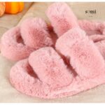 ⁦شبشب فرو بتصميم حزامين للنساء لون زهري⁩ - الصورة ⁦3⁩