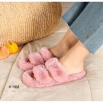 ⁦شبشب فرو بتصميم حزامين للنساء لون زهري⁩ - الصورة ⁦4⁩