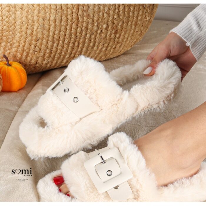 1033754645_67dc7be37fabf شبشب فرو بتصميم حزام مع سير للنساء لون أبيض - الصورة 1