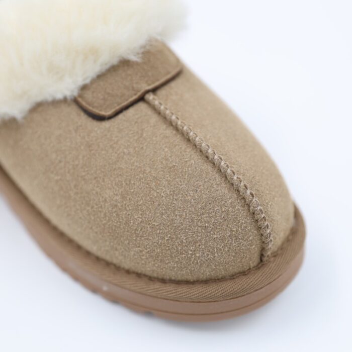 ⁦حذاء مبطن فرو للنساء لون زيتي فاتح⁩ - الصورة ⁦2⁩