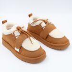 حذاء بأربطة مبطن فرو بنعل عريض للنساء لون عسلي