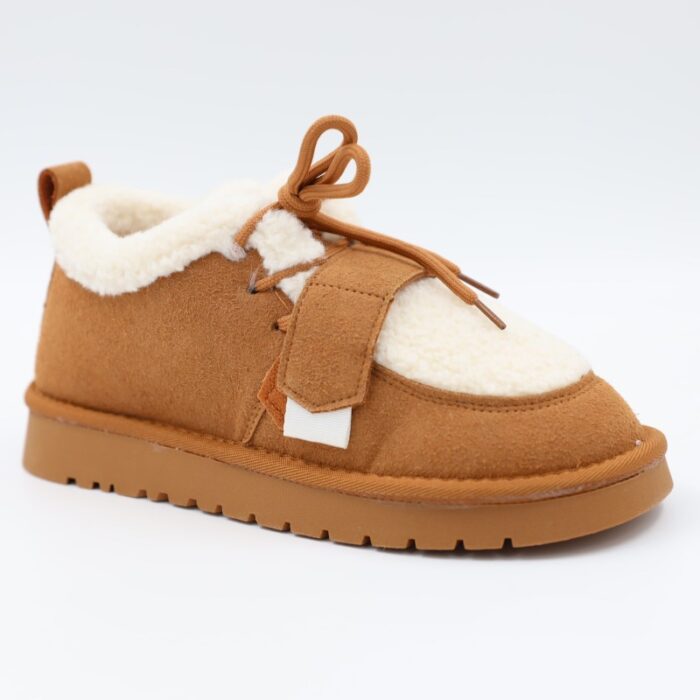 ⁦حذاء بأربطة مبطن فرو بنعل عريض للنساء لون عسلي⁩ - الصورة ⁦2⁩