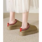 حذاء مبطن فرو بنعل عريض للنساء لون زيتي