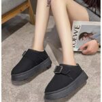 حذاء شمواه بتصميم حزام للنساء لون أسود