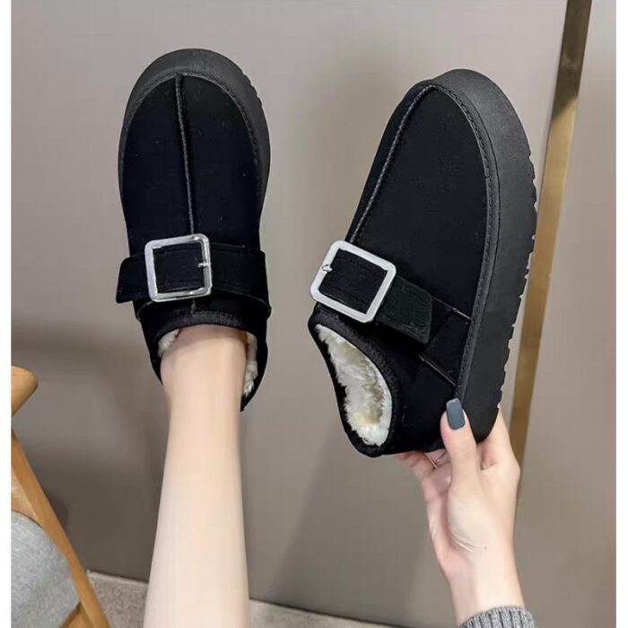 ⁦حذاء شمواه بتصميم حزام للنساء لون أسود⁩ - الصورة ⁦2⁩