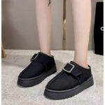 ⁦حذاء شمواه بتصميم حزام للنساء لون أسود⁩ - الصورة ⁦4⁩