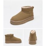 ⁦حذاء مبطن فرو بنعل عريض للنساء لون زيتي⁩ - الصورة ⁦2⁩