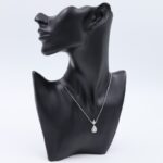 سلسال فضي بتصميم دمعة زركون أبيض