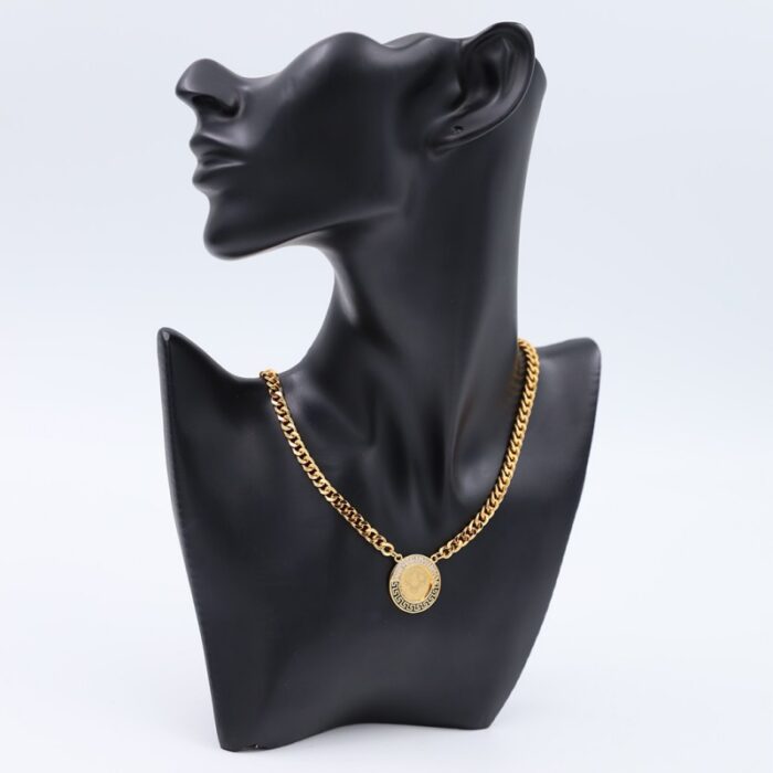 1033754723_67dc7c5f138b5 سلسال ذهبي بتصميم ليرة فيرزاتشي مع زركون أبيض - الصورة 1