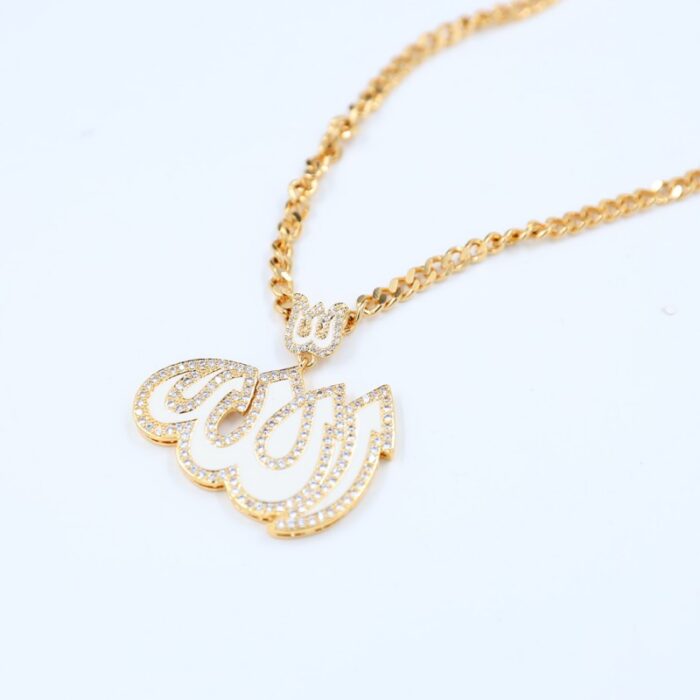 ⁦سلسال ذهبي طبقتين بتصميم لفظ الجلالة لون أبيض⁩ - الصورة ⁦3⁩