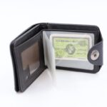 ⁦جزدان جلد للرجال لون أسود 11*8.5 سم⁩ - الصورة ⁦8⁩