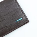 ⁦جزدان جلد للرجال لون أسود 12*9.5 سم⁩ - الصورة ⁦3⁩