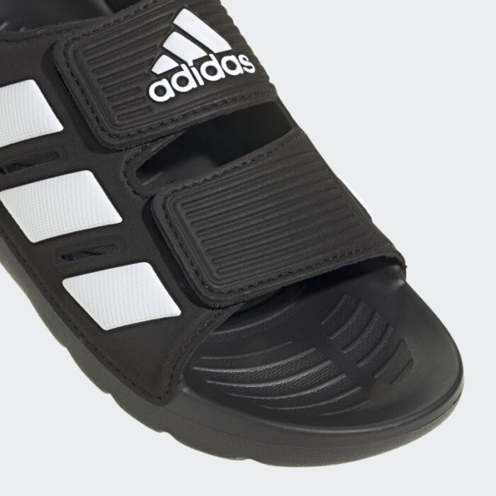 ⁦Adidas Kids Altaswim 2.0 Sandals - Black⁩ - الصورة ⁦8⁩