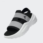 ⁦Adidas Kids Mehana Sandals - Black⁩ - الصورة ⁦12⁩