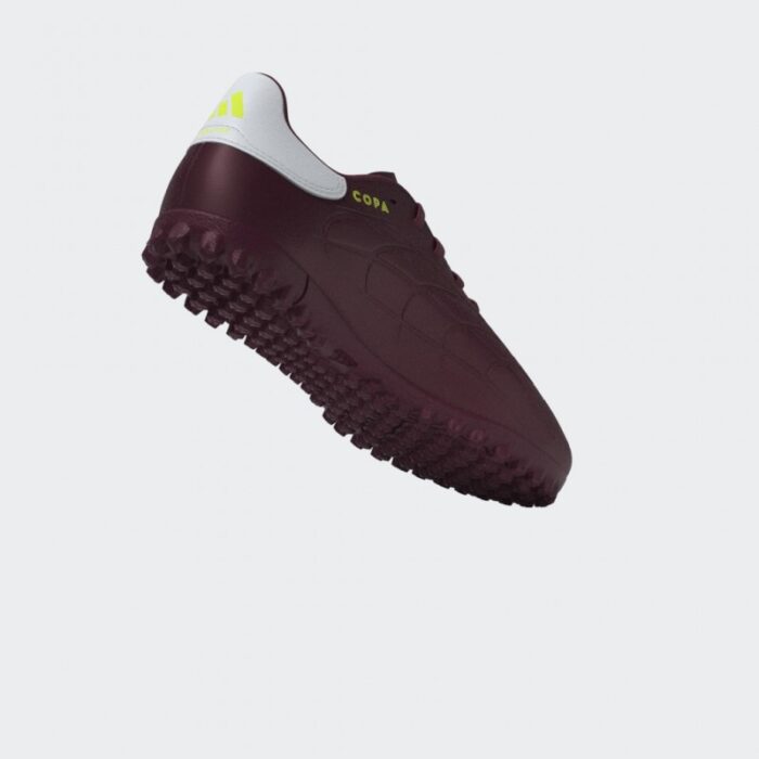 ⁦Adidas Kids Copa Pure II Club Turf Boots - Burgundy⁩ - الصورة ⁦16⁩